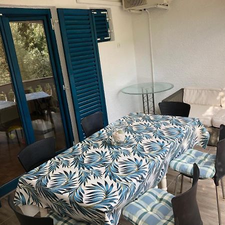 Guesthouse Vila Ruzmarin Zdrelac Bagian luar foto