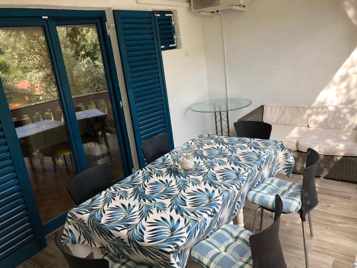 Guesthouse Vila Ruzmarin Zdrelac Bagian luar foto