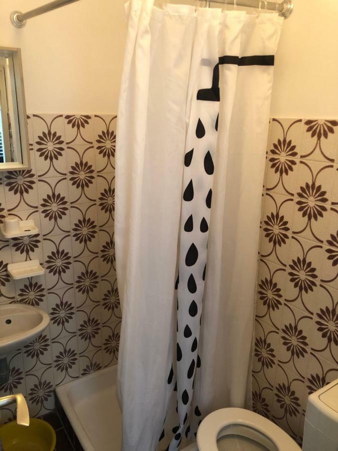 Guesthouse Vila Ruzmarin Zdrelac Bagian luar foto