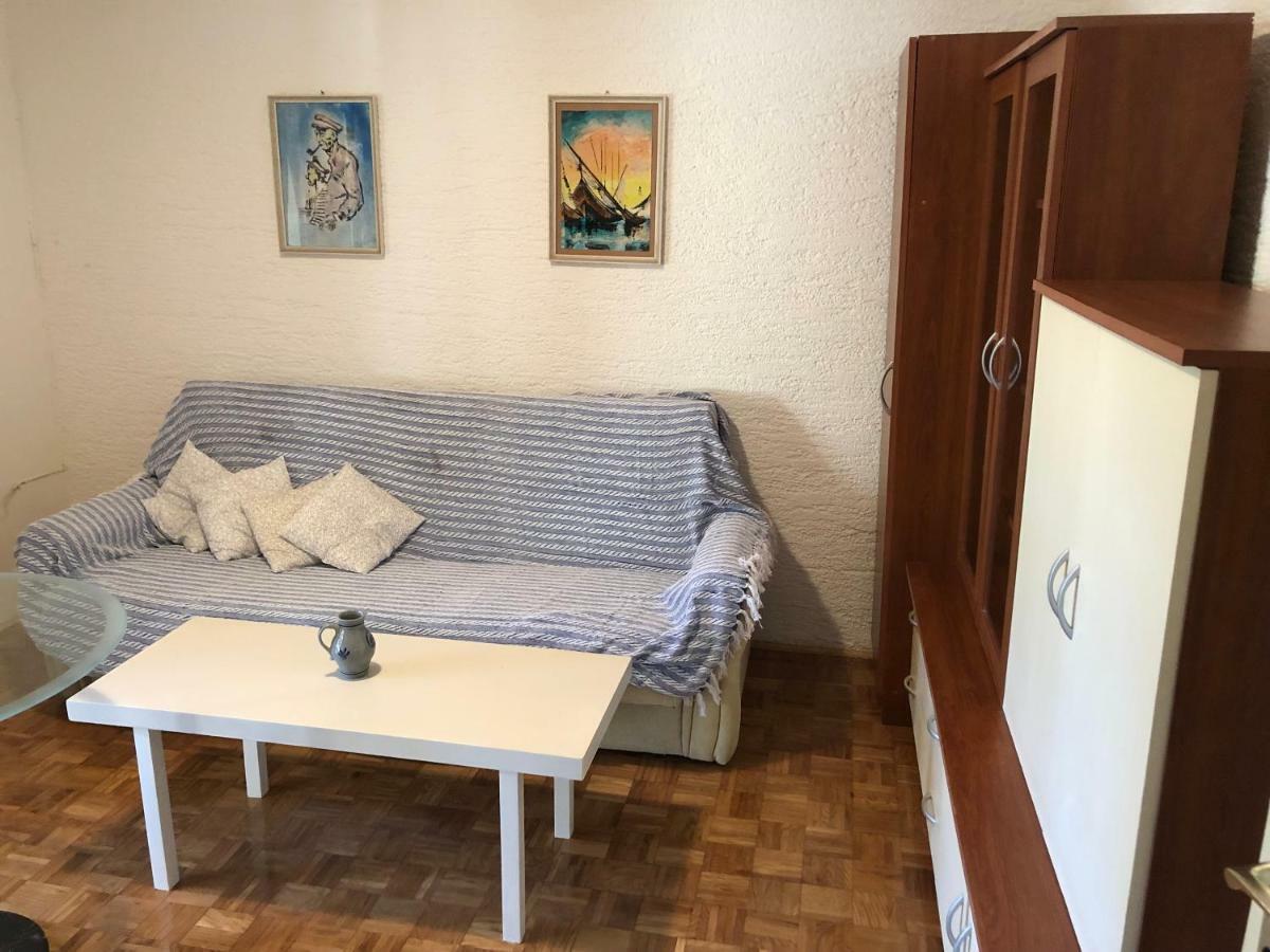 Guesthouse Vila Ruzmarin Zdrelac Bagian luar foto
